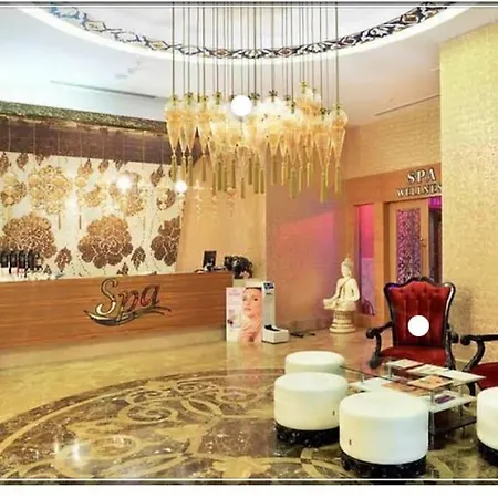 Azura Park Apartment *