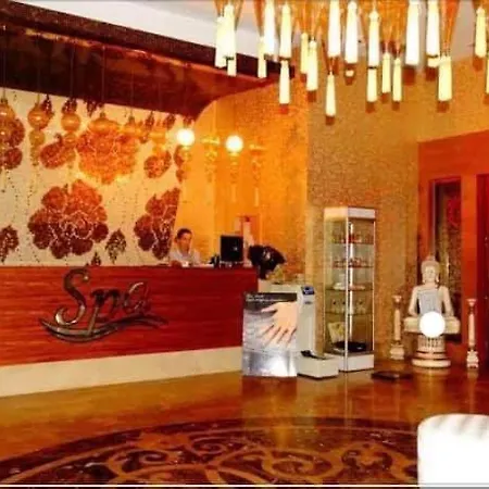 Azura Park Apartment *